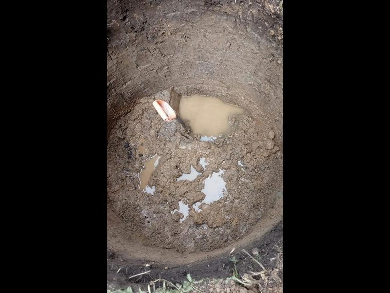 копка колодца до воды